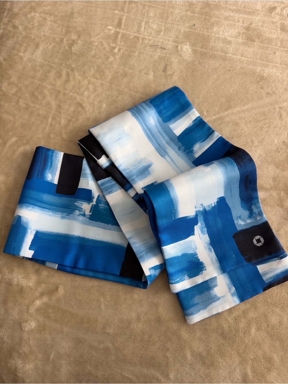 Lands' End Blue & White Abstract Print Scarf - never worn
